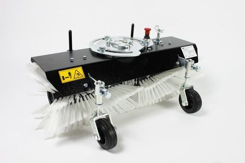 Switch-Anbaukehrmaschine 70 cm (inkl. Kehrbürstensatz Poly)